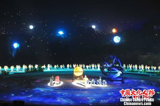 《康熙大典》第四场《天命》 张桂芹 摄